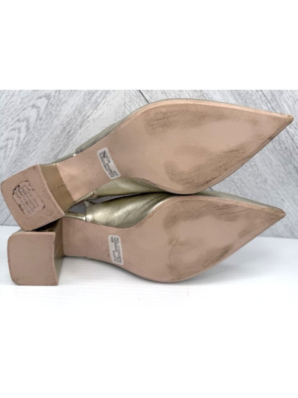 AGL Dodi Slingback Pumps Womens 8.5 Gold Metallic Leather Pointed Block Heel - Picture 8 of 16